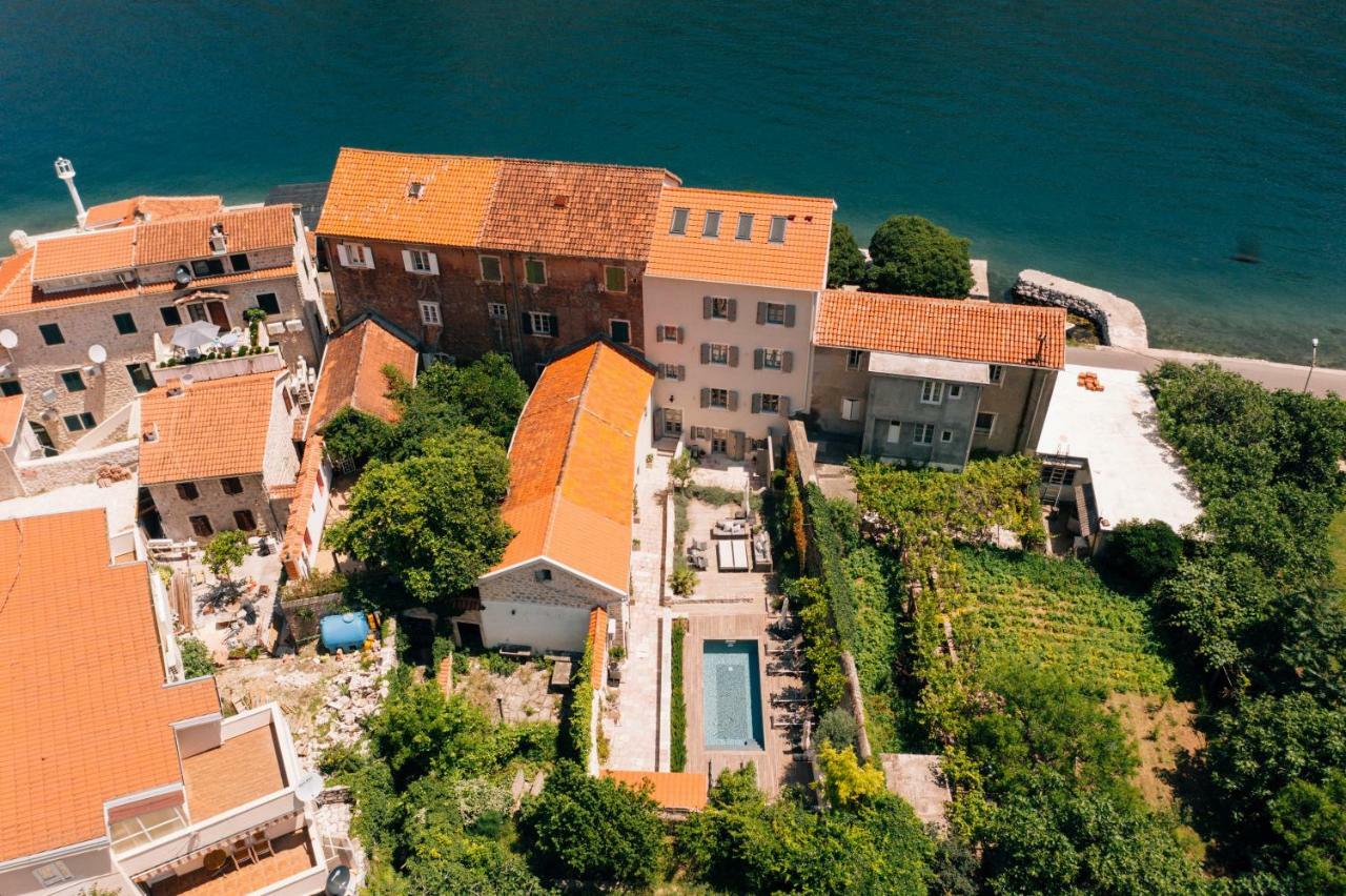 Palazzo Sbutega Bed & Breakfast Котор Екстериор снимка