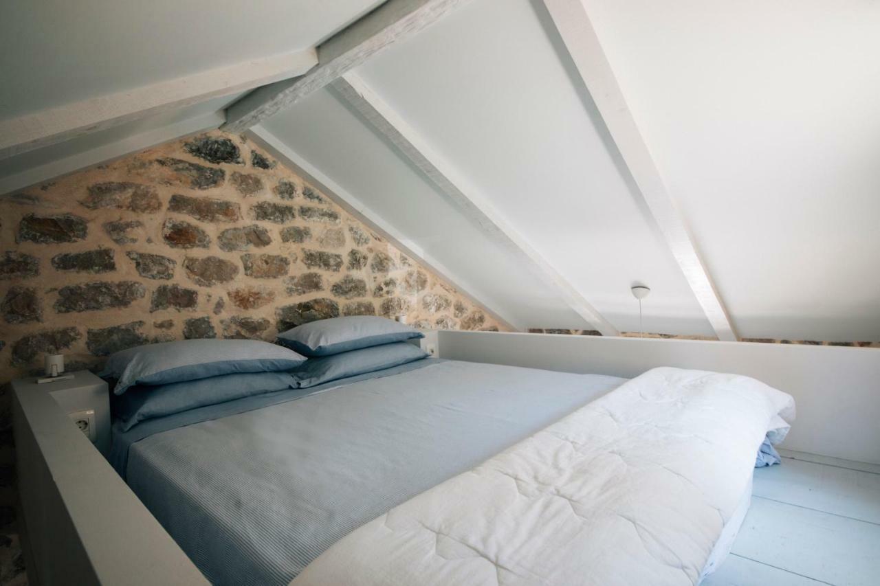 Palazzo Sbutega Bed & Breakfast Котор Екстериор снимка